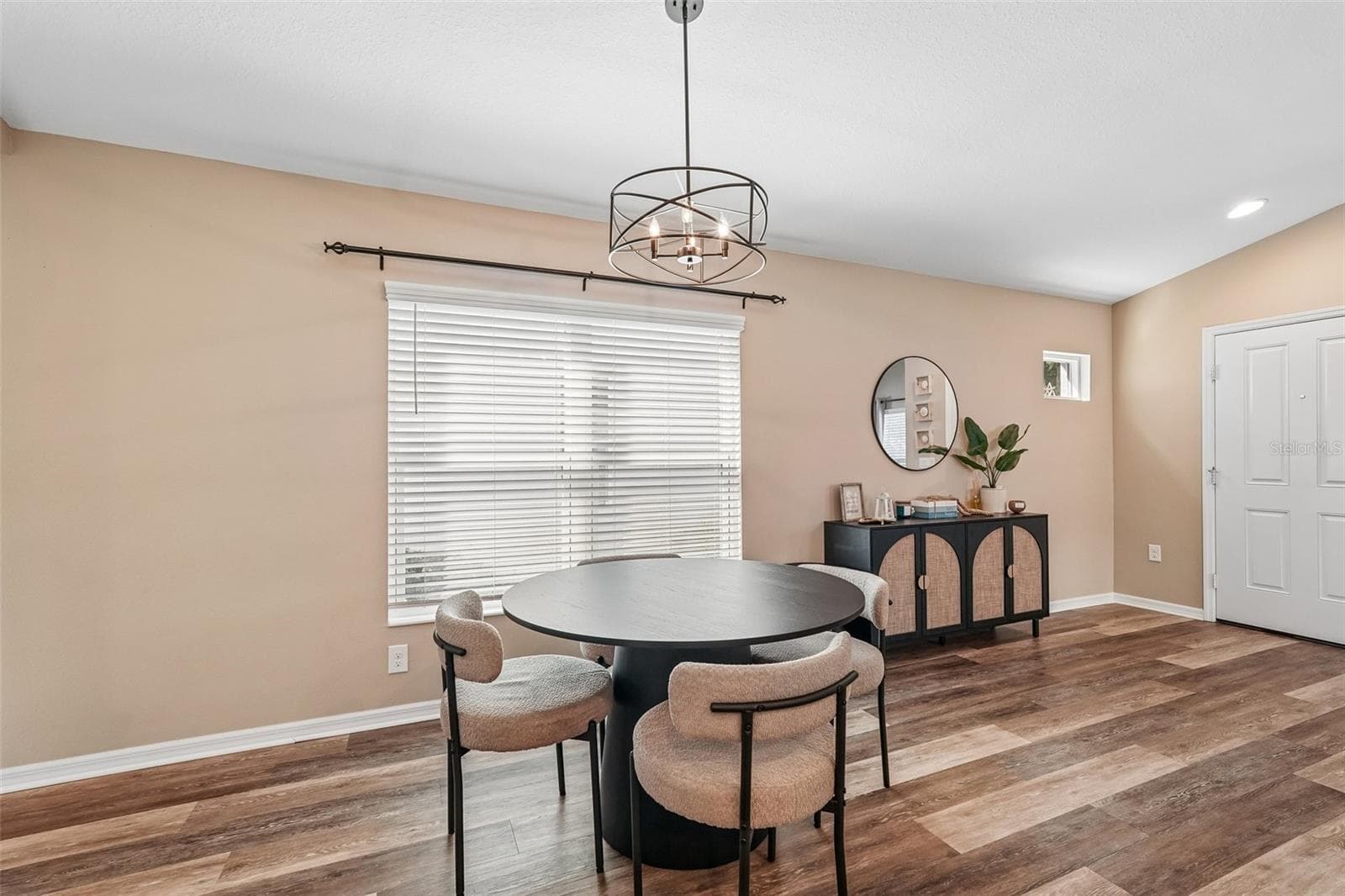 Single Family Residence at 12630 SHIMMERING OAK CIR, VENICE, photo 7 of 35