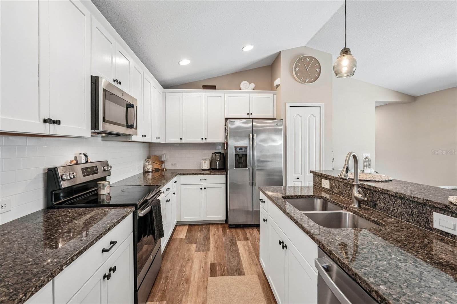 Single Family Residence at 12630 SHIMMERING OAK CIR, VENICE, photo 10 of 35