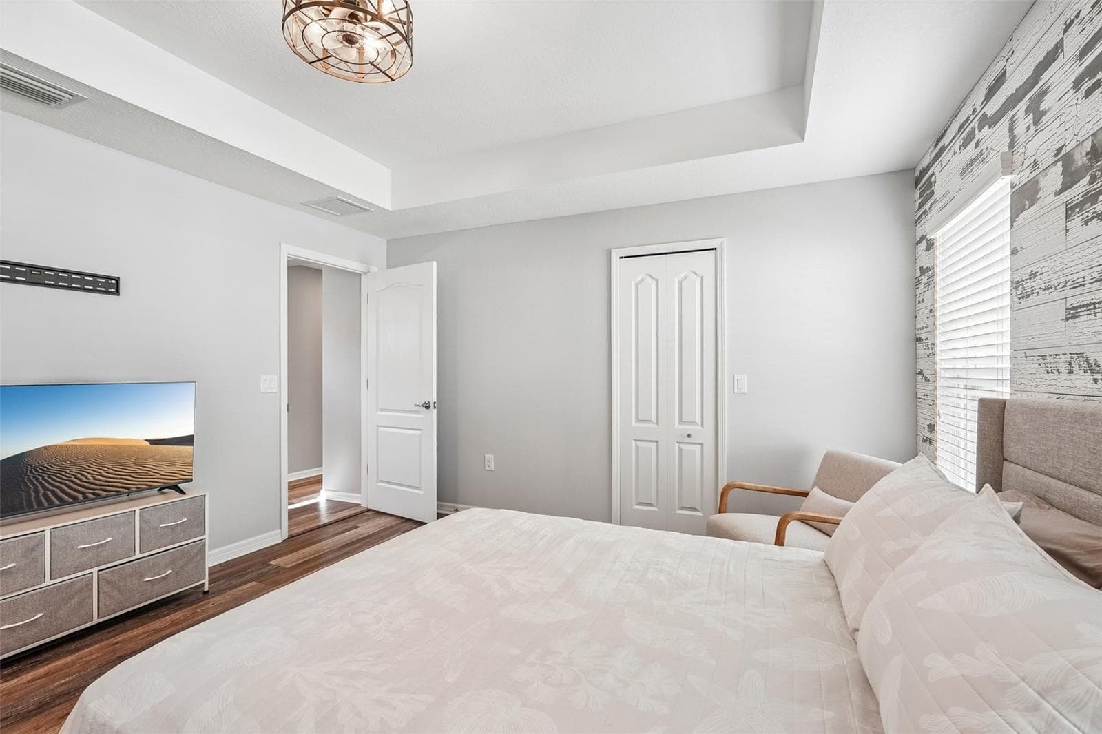 Single Family Residence at 12630 SHIMMERING OAK CIR, VENICE, photo 17 of 35