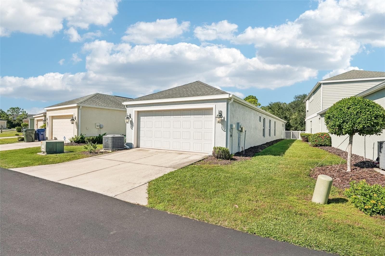Single Family Residence at 12630 SHIMMERING OAK CIR, VENICE, photo 22 of 35