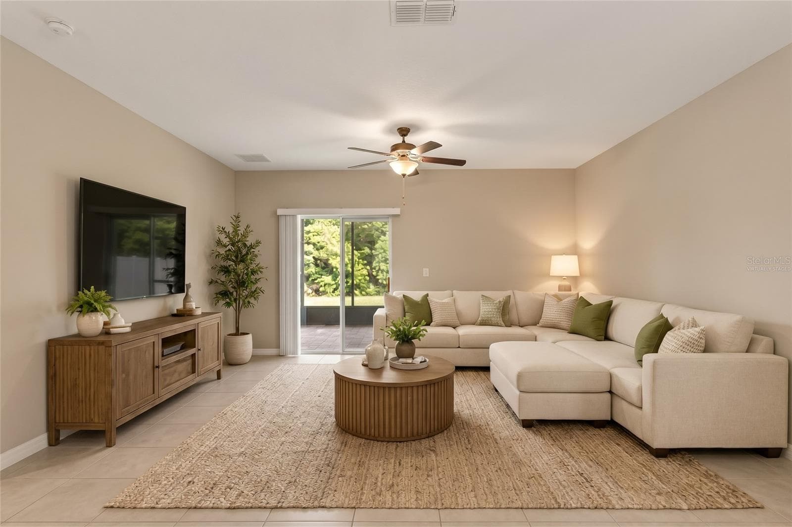 virtually staged - 509 ROYAL EMPRESS DR, RUSKIN