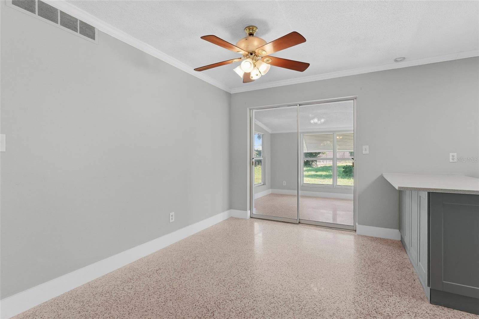 Single Family Residence at 2815 BAY DR, BRADENTON, photo 5 of 32