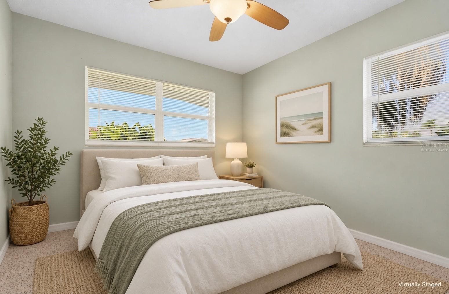 Virtually Staged - 2815 BAY DR, BRADENTON