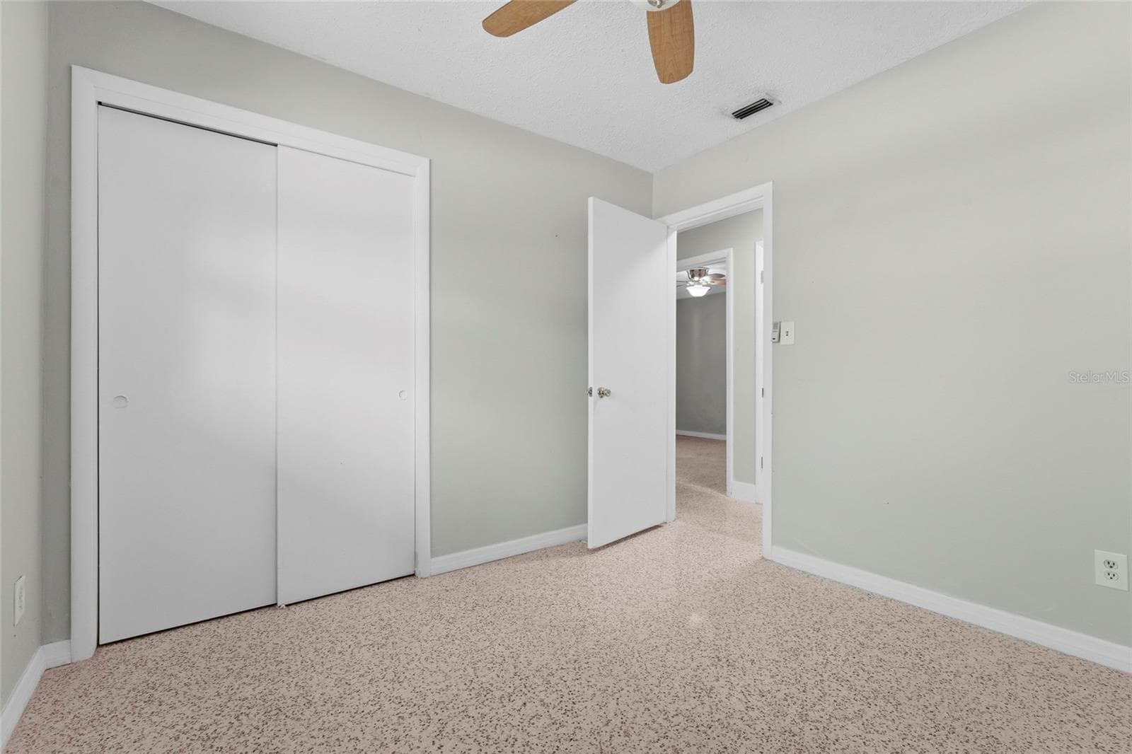 Single Family Residence at 2815 BAY DR, BRADENTON, photo 16 of 32