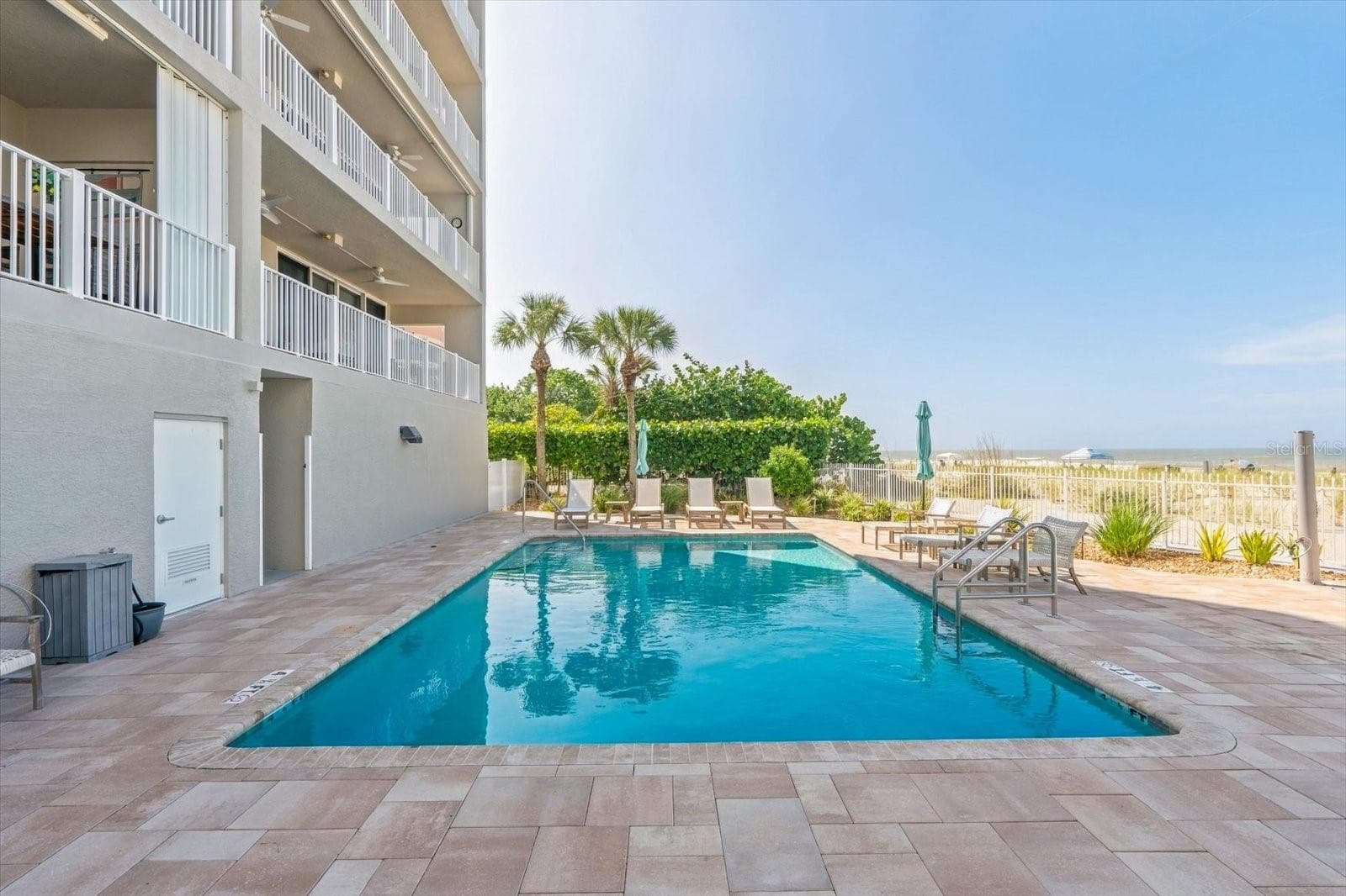 Pool - 19600 GULF BLVD #301, INDIAN SHORES
