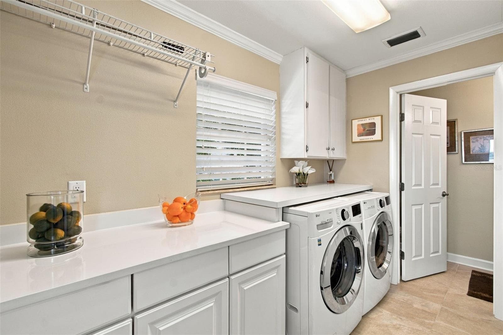 Laundry room - 1921 MANOR CIR SE, WINTER HAVEN