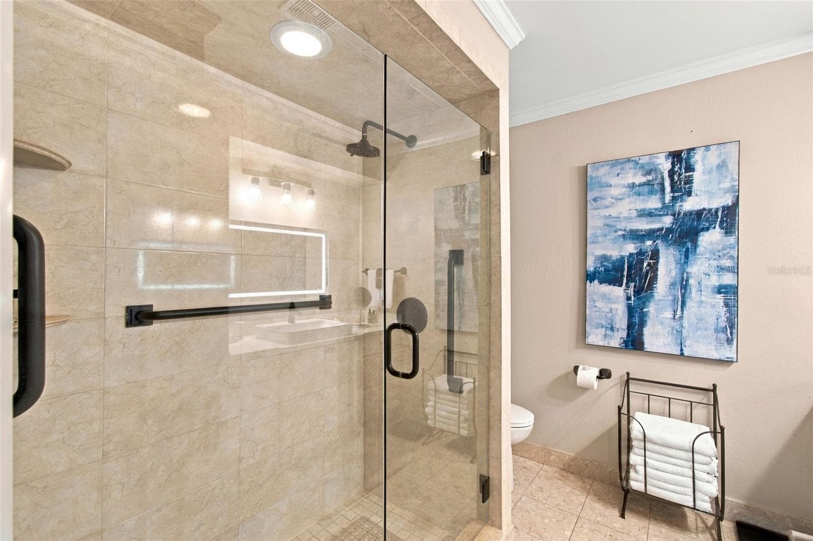Guest bathroom - 1921 MANOR CIR SE, WINTER HAVEN