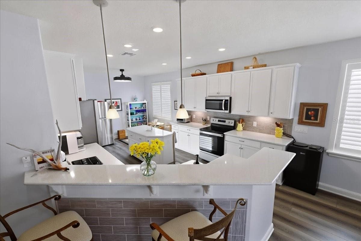 Single Family Residence at 133 OAKLEAF WAY, PALM COAST, photo 3 of 42