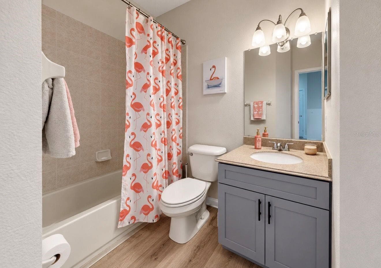 Bathroom #2 - 542 ISLEBAY DR, APOLLO BEACH