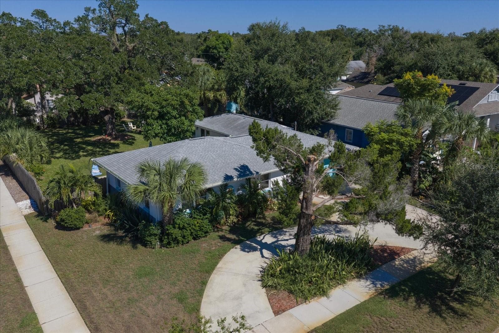 Single Family Residence at 2534 BAYSIDE DR S, ST PETERSBURG, photo 34 of 45