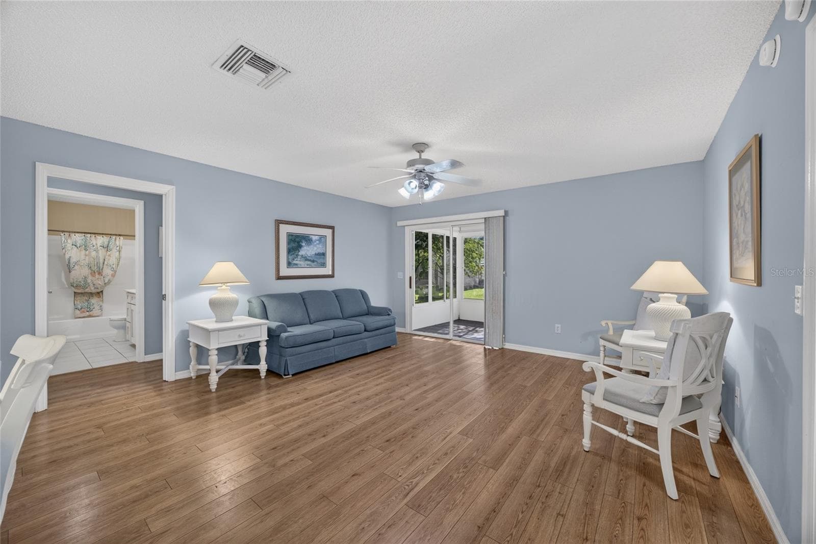 Living Room to Guest Wing - 17900 SE 92ND AMORY AVE, THE VILLAGES