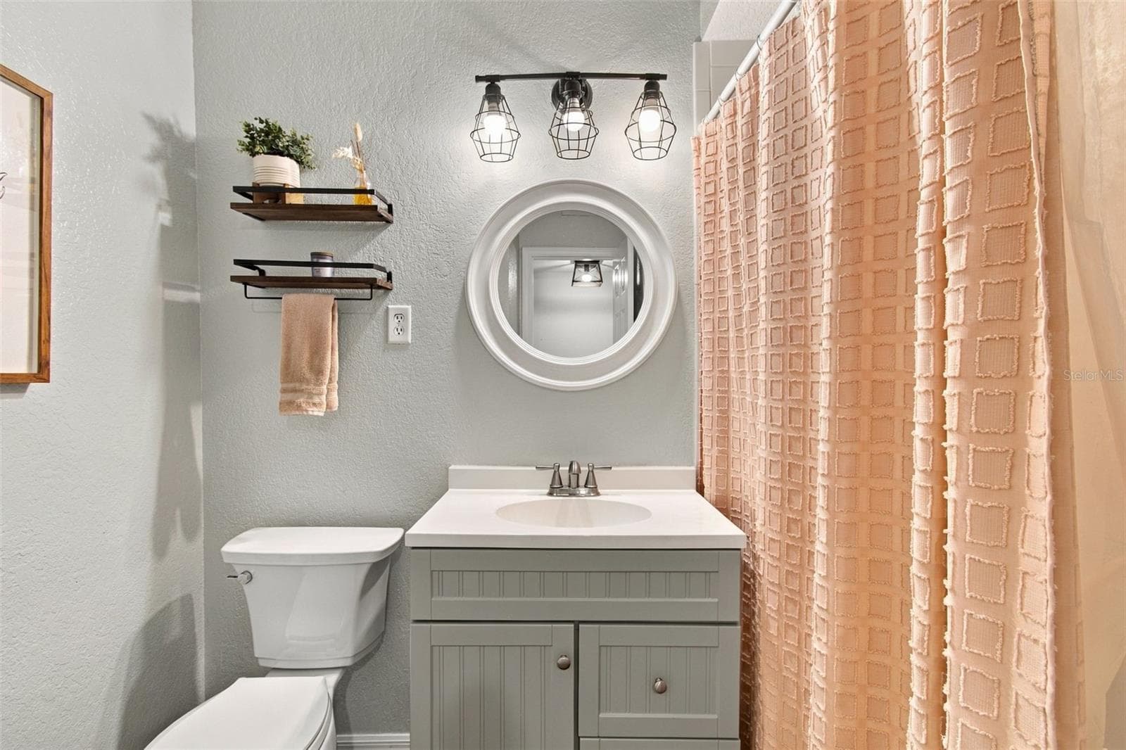 Bathroom 2 - 3306 NAKORA DR, TAMPA