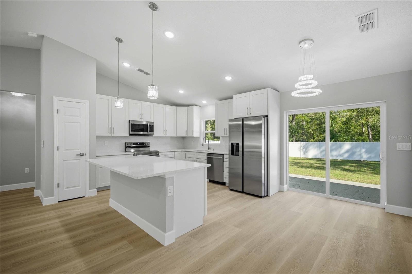 Single Family Residence at 3969 SE 140TH PL, SUMMERFIELD, photo 8 of 29