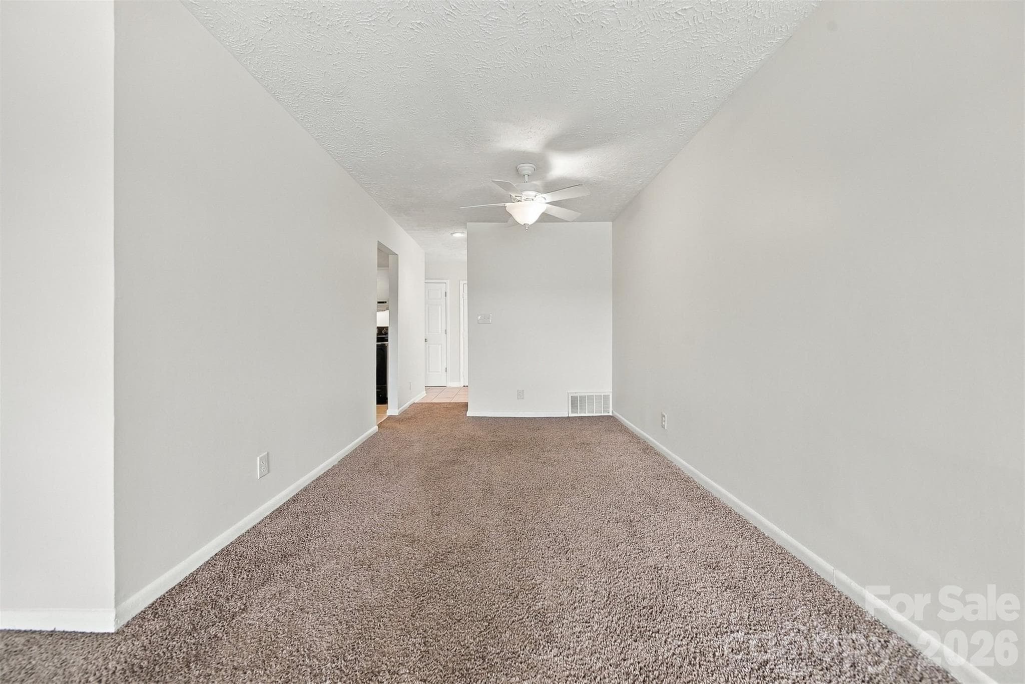 Condominium at 1050 21st Avenue NW, Hickory, photo 6 of 42