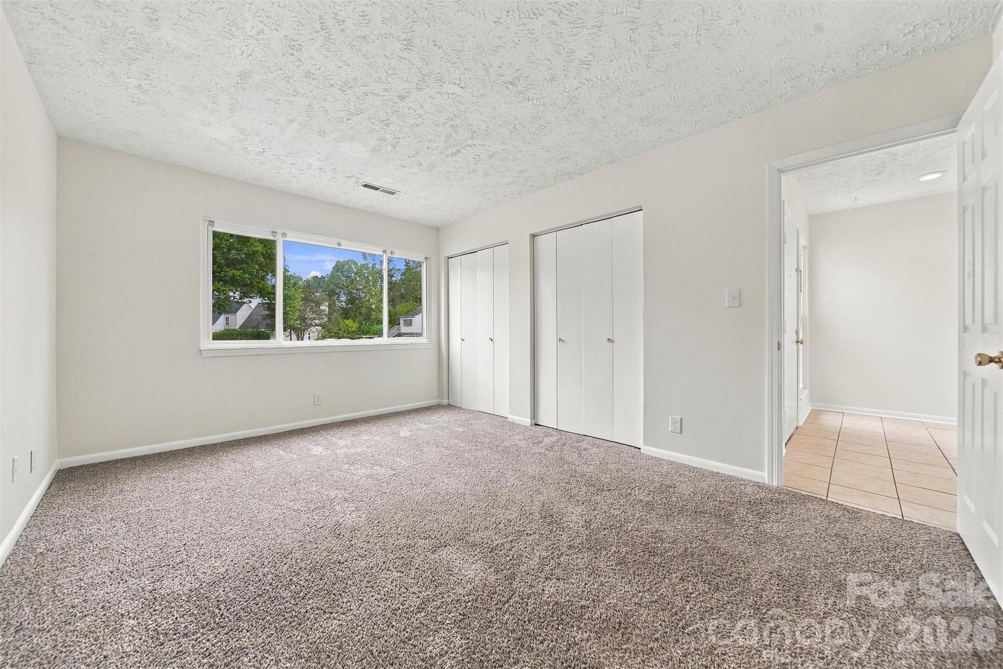 Condominium at 1050 21st Avenue NW, Hickory, photo 13 of 42