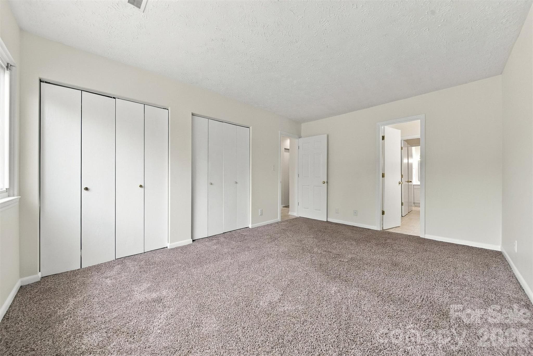 Condominium at 1050 21st Avenue NW, Hickory, photo 14 of 42