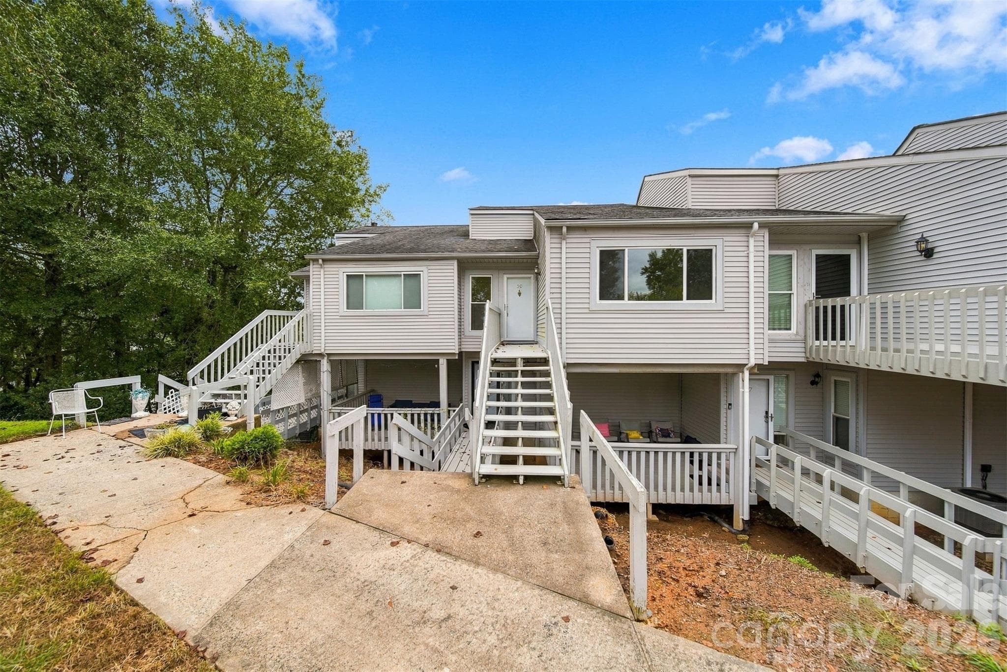 Condominium at 1050 21st Avenue NW, Hickory, photo 29 of 42
