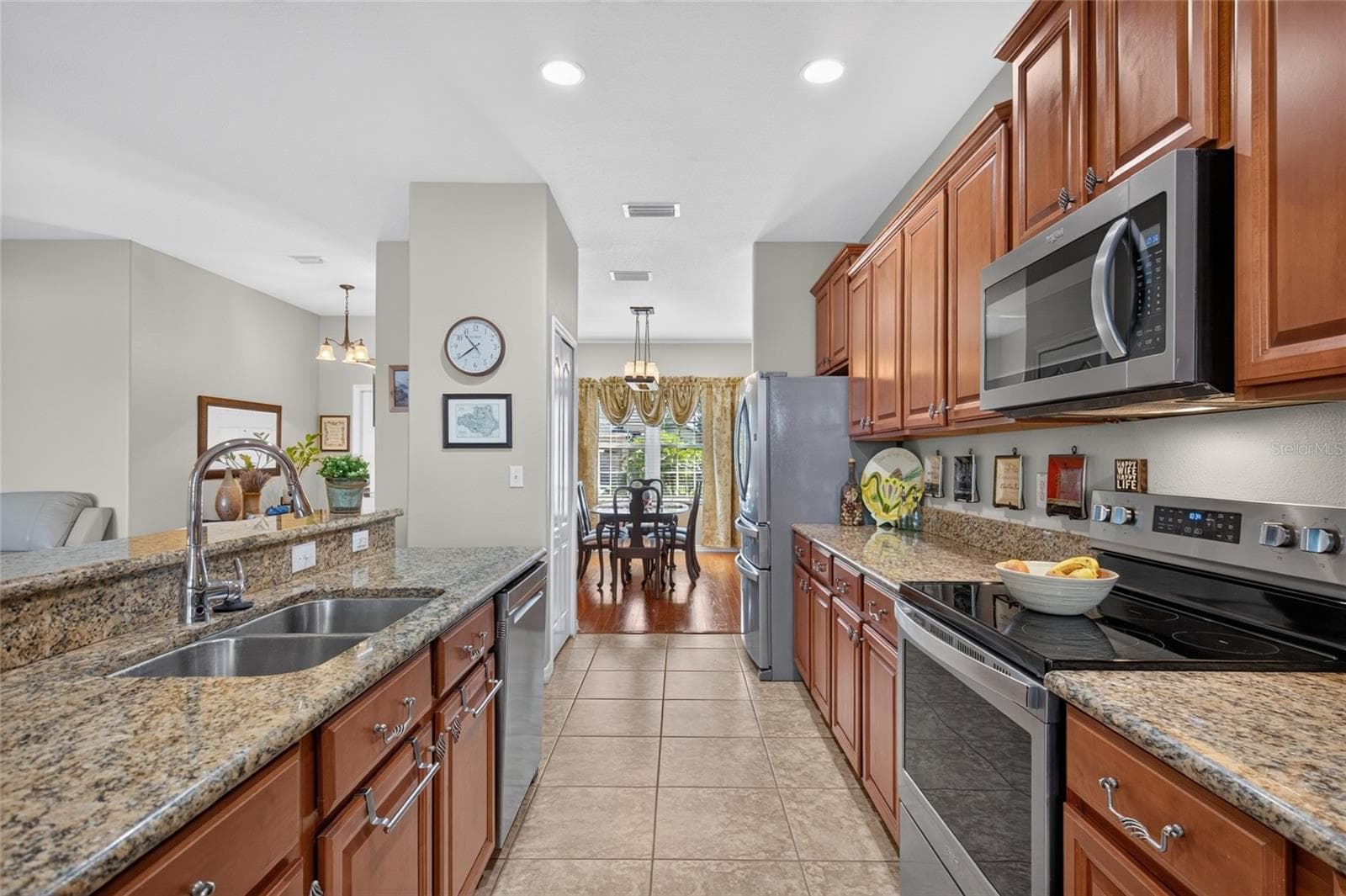 Kitchen - 13113 GRAHAM YARDEN DR, RIVERVIEW