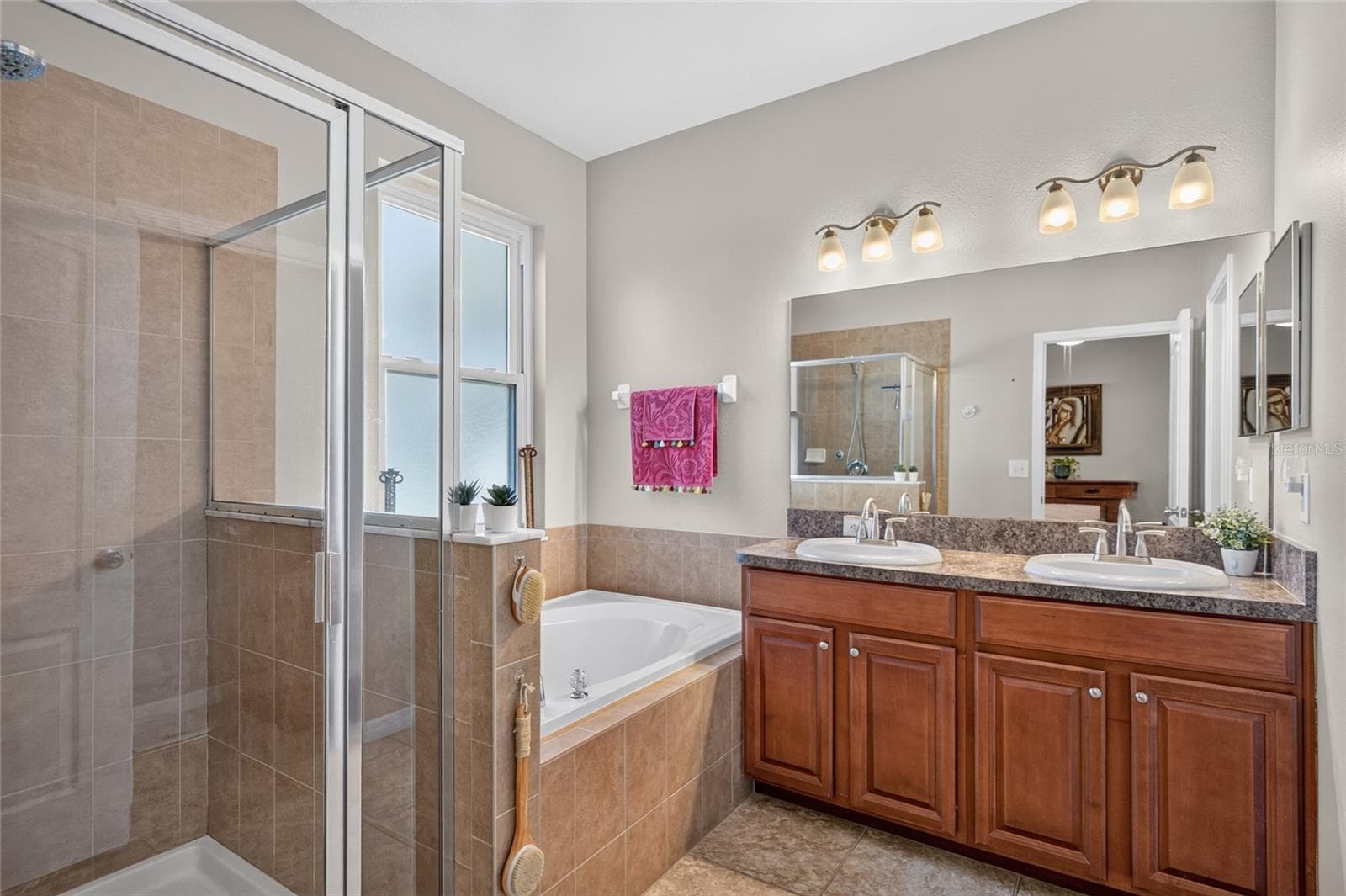 Primary Bath - 13113 GRAHAM YARDEN DR, RIVERVIEW