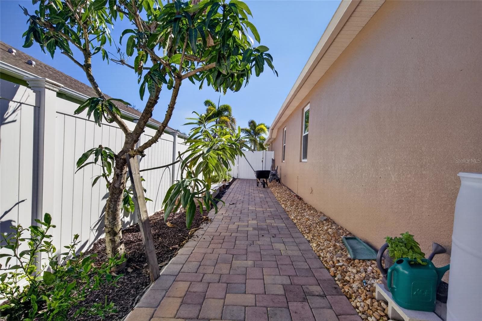 Garden Area - 13113 GRAHAM YARDEN DR, RIVERVIEW