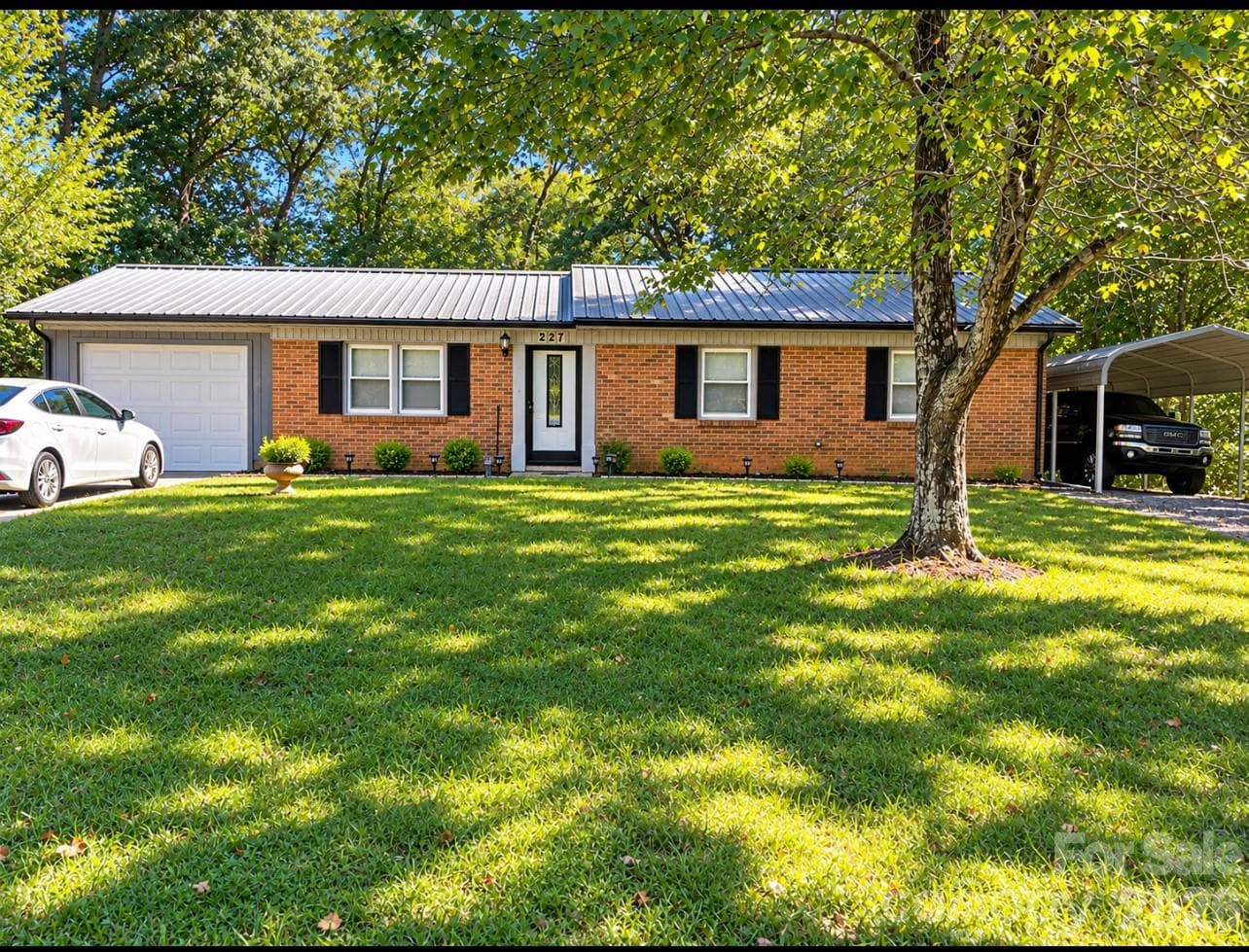 227 Valleybrook Lane