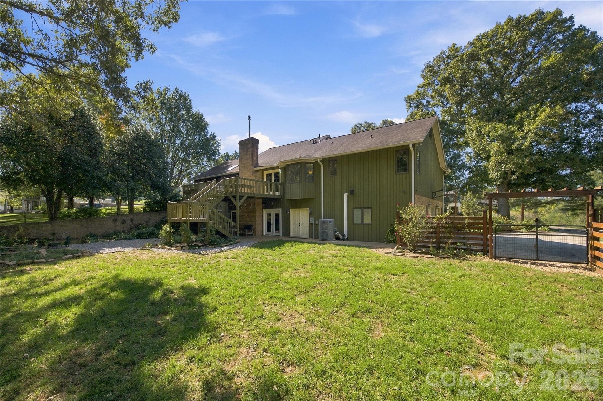 Single Family Residence at 146 Renaissance Place, Statesville, photo 45 of 48