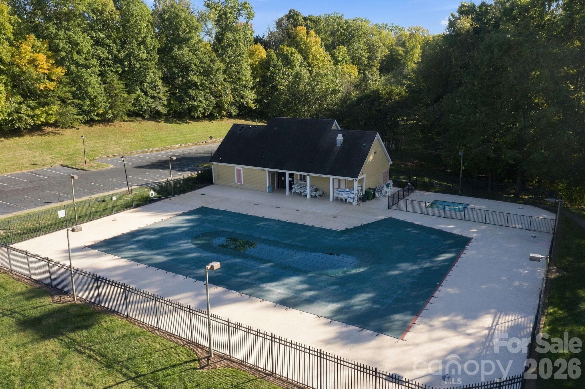 Single Family Residence at 6730 Reedy Creek Road, Charlotte, photo 40 of 48