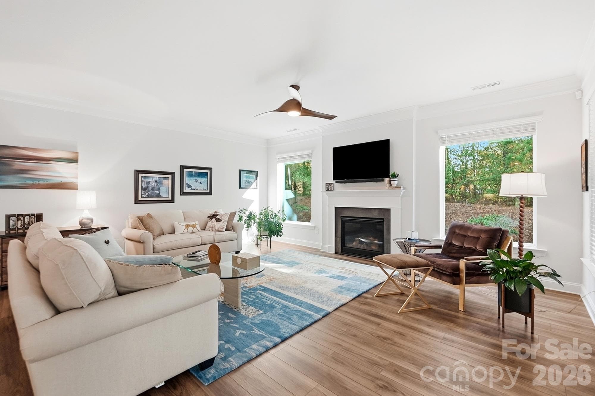 Check out the picture windows and upgrade and oversize great room - 2014 Old Evergreen Parkway, Indian Trail