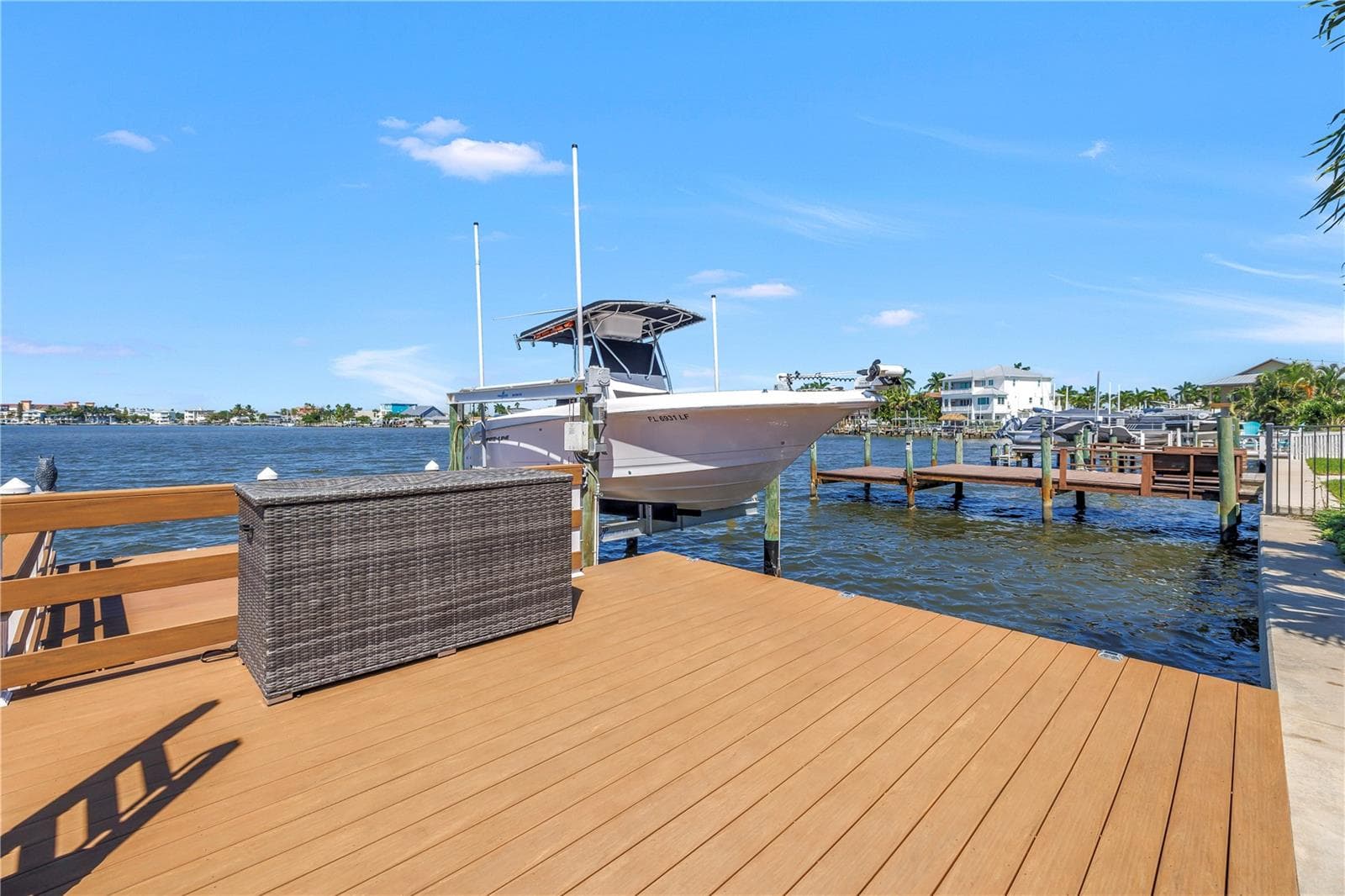 Spacious Upper Deck of Dock - 106 WALL ST, REDINGTON SHORES