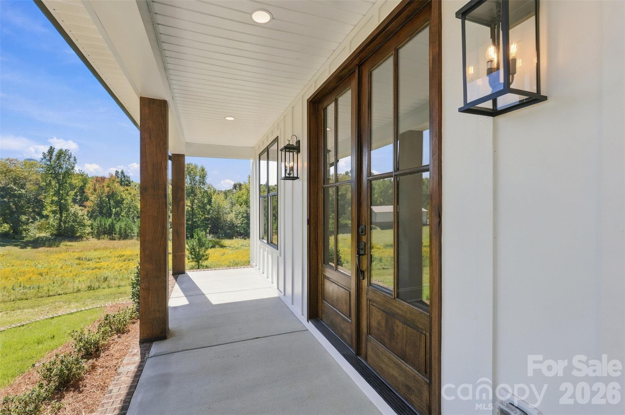 Covered front porch w/ solid 10" oak beams - 394 S NC 200 Highway, Stanfield