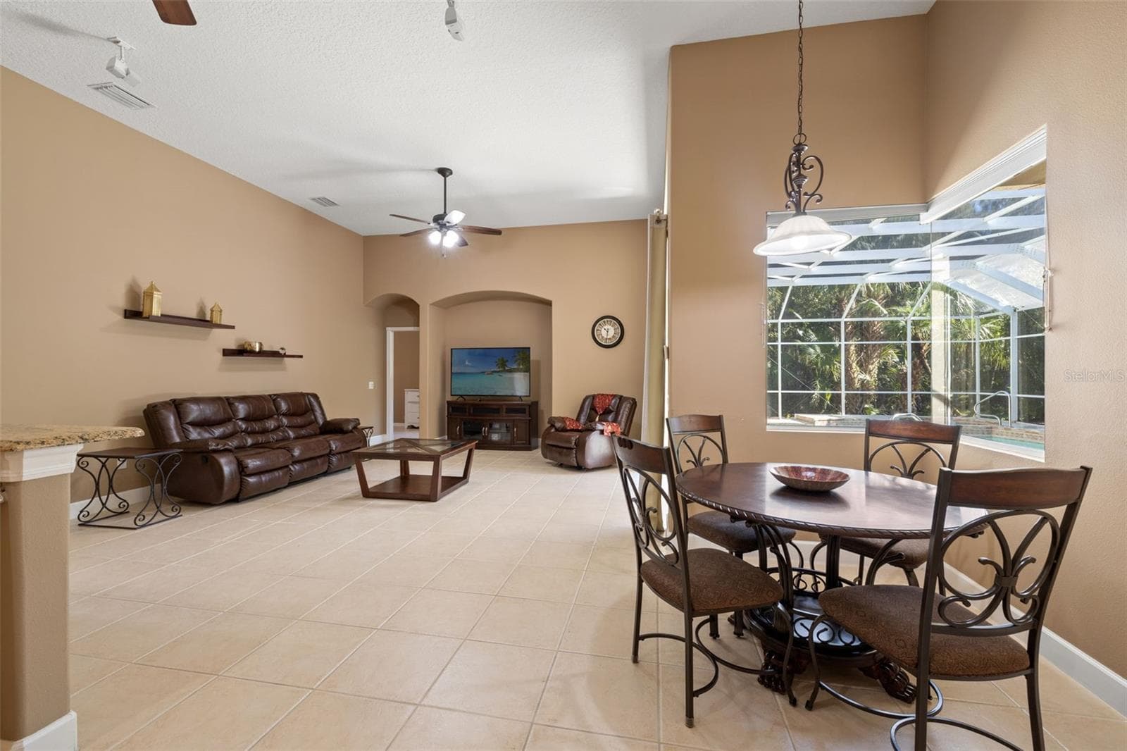 Single Family Residence at 17353 EMERALD CHASE DR, TAMPA, photo 24 of 64