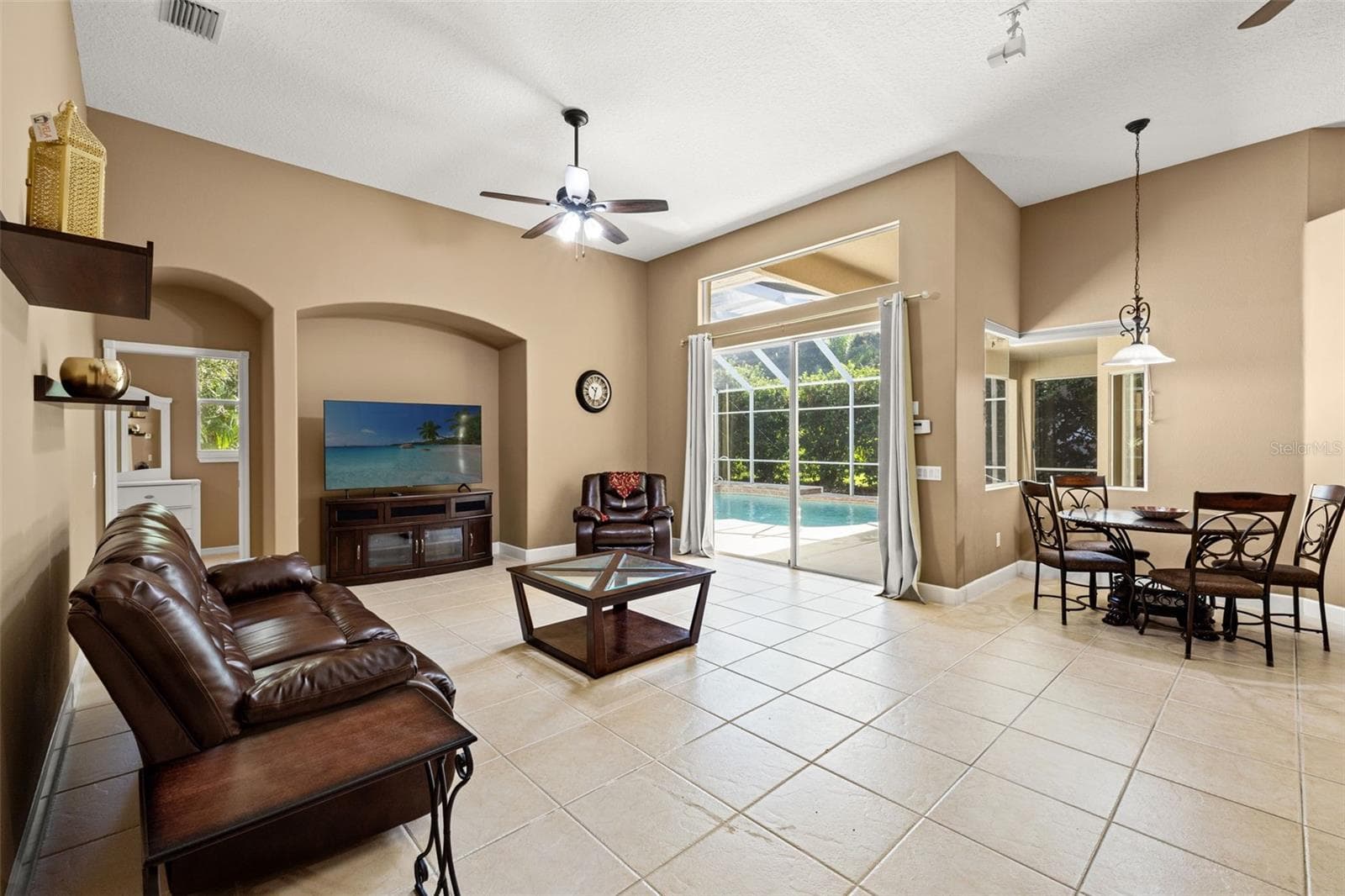 Single Family Residence at 17353 EMERALD CHASE DR, TAMPA, photo 30 of 64