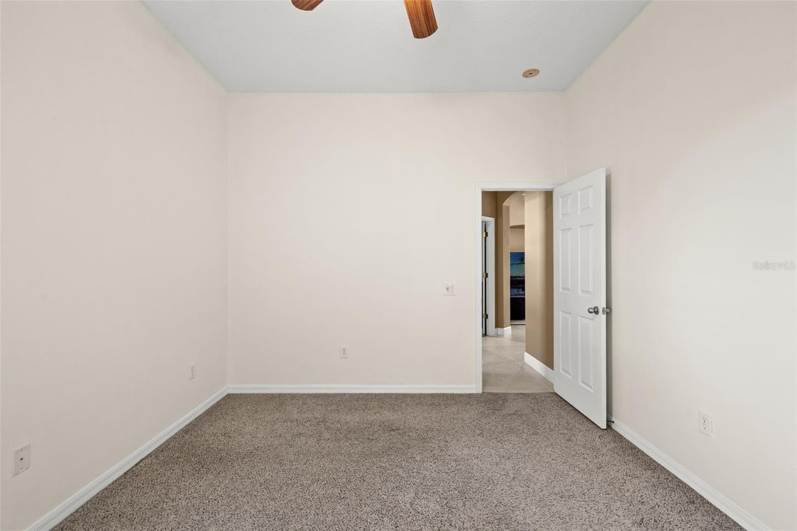 Single Family Residence at 17353 EMERALD CHASE DR, TAMPA, photo 39 of 64