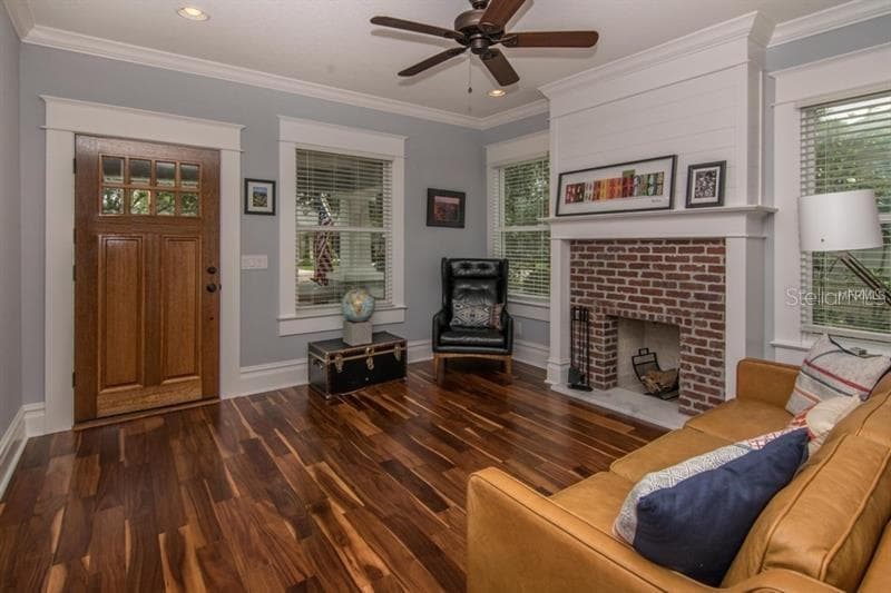 Single Family Residence at 905 S BRUCE ST, TAMPA, photo 3 of 25