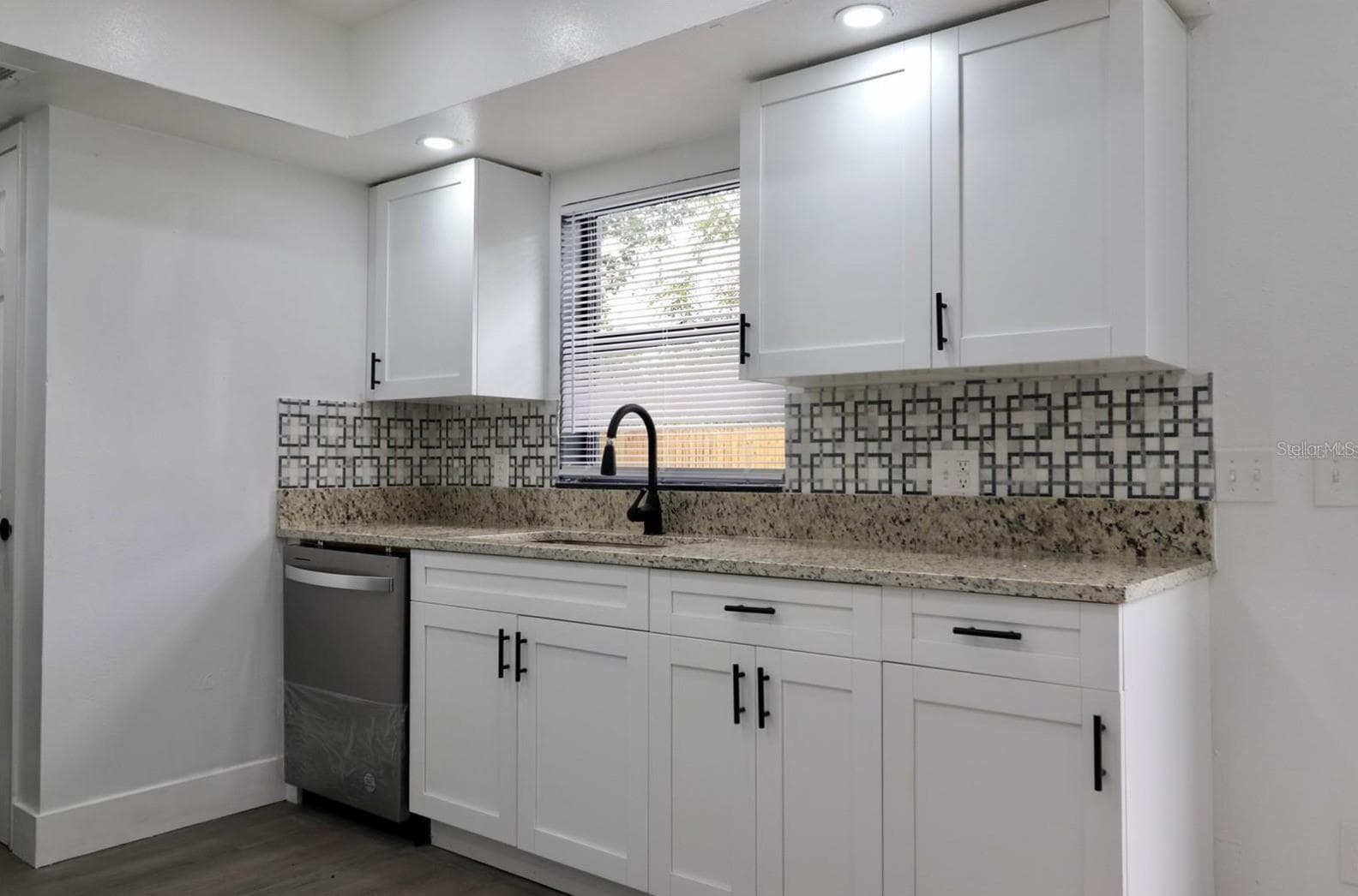 Townhouse at 719 GASPARINO CT, SEFFNER, photo 9 of 25