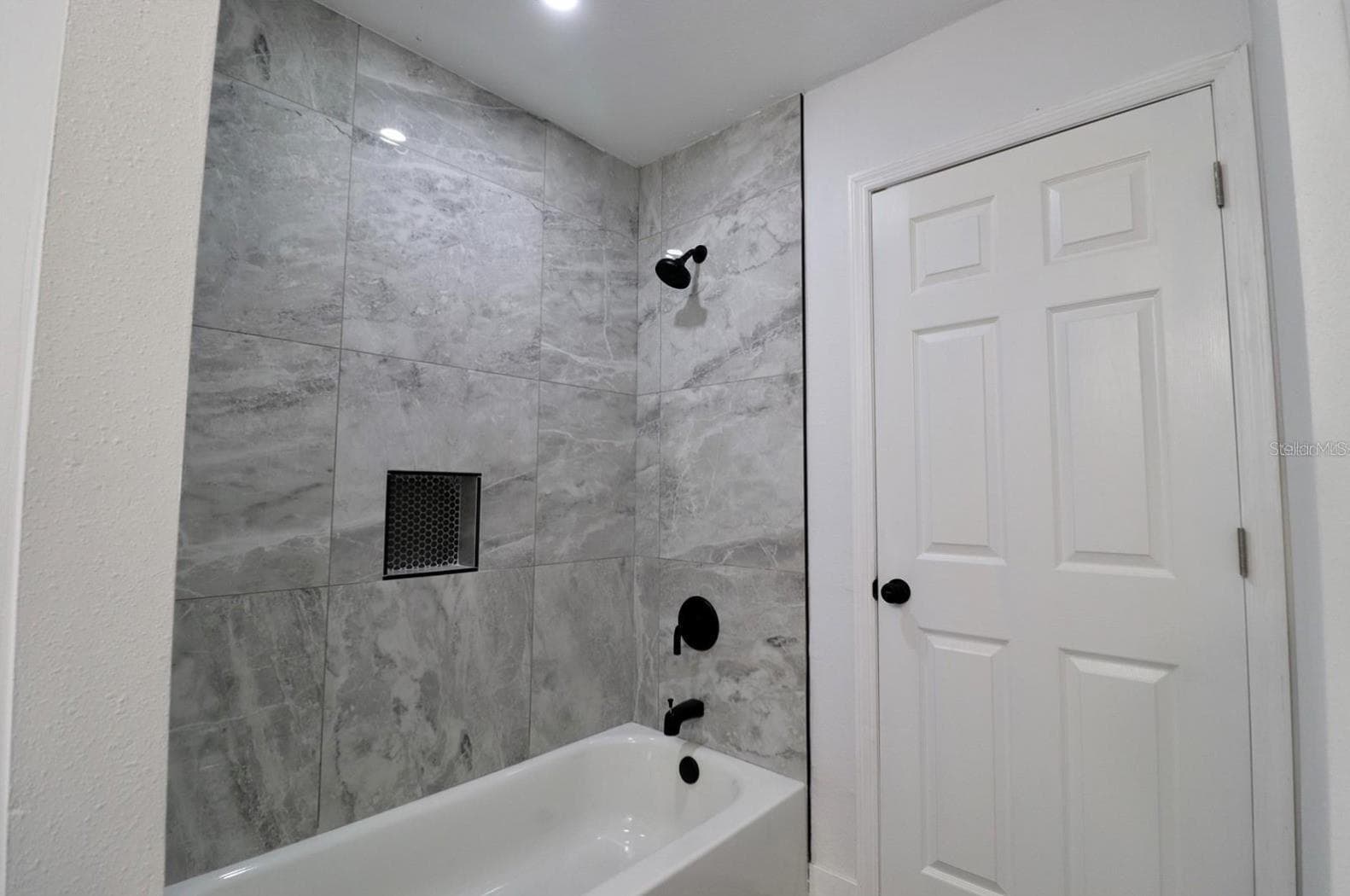 Townhouse at 719 GASPARINO CT, SEFFNER, photo 15 of 25