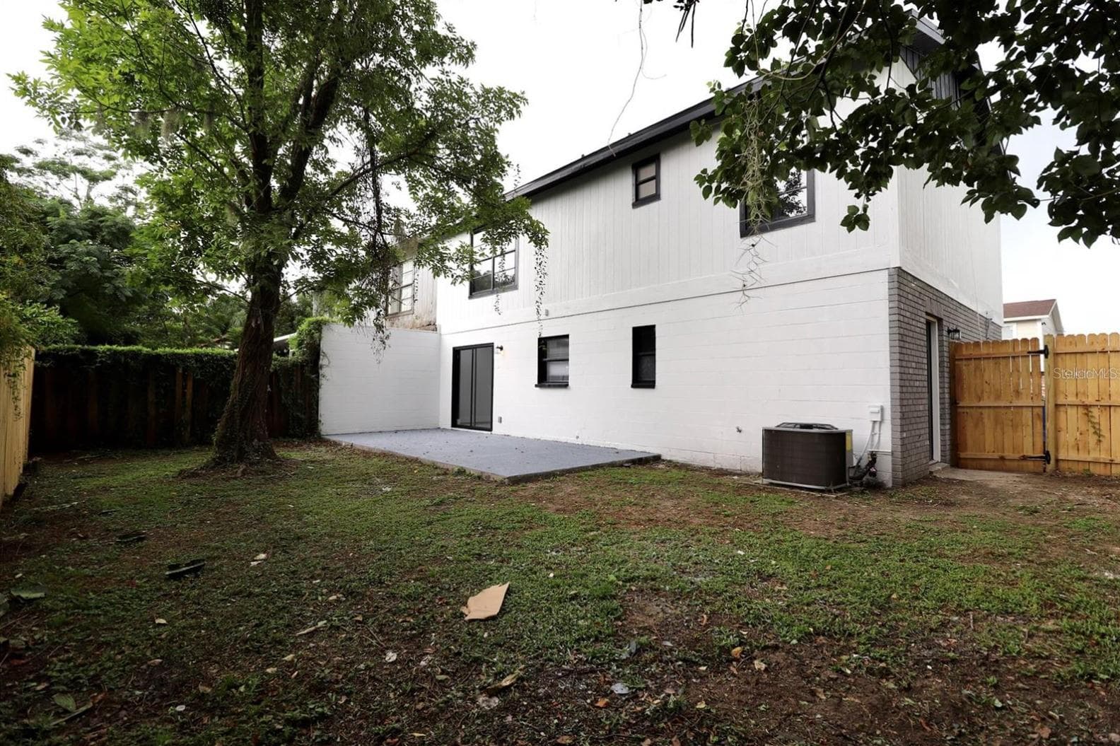 Townhouse at 719 GASPARINO CT, SEFFNER, photo 23 of 25