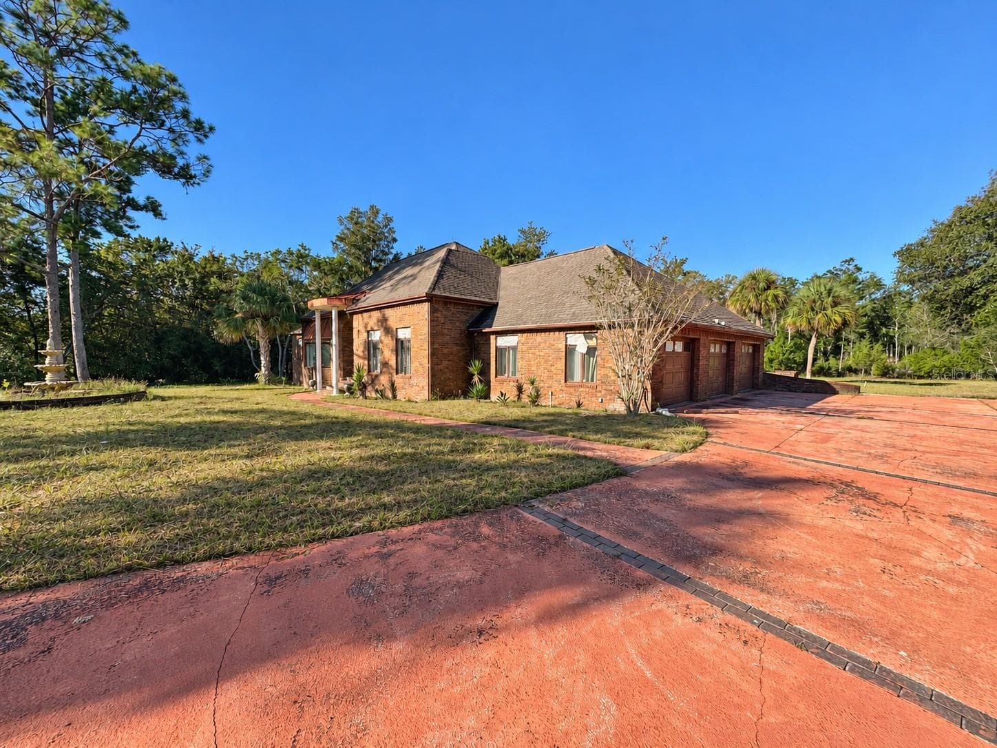Front - 5385 SUWANNEE RD, SPRING HILL