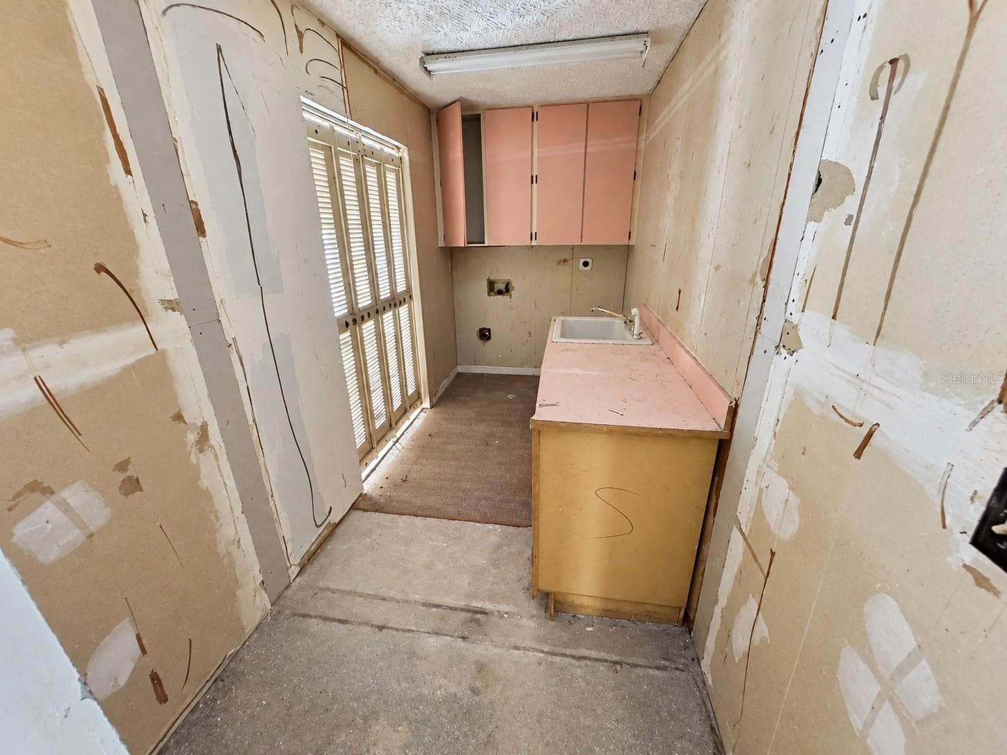 Laundry Room - 5385 SUWANNEE RD, SPRING HILL