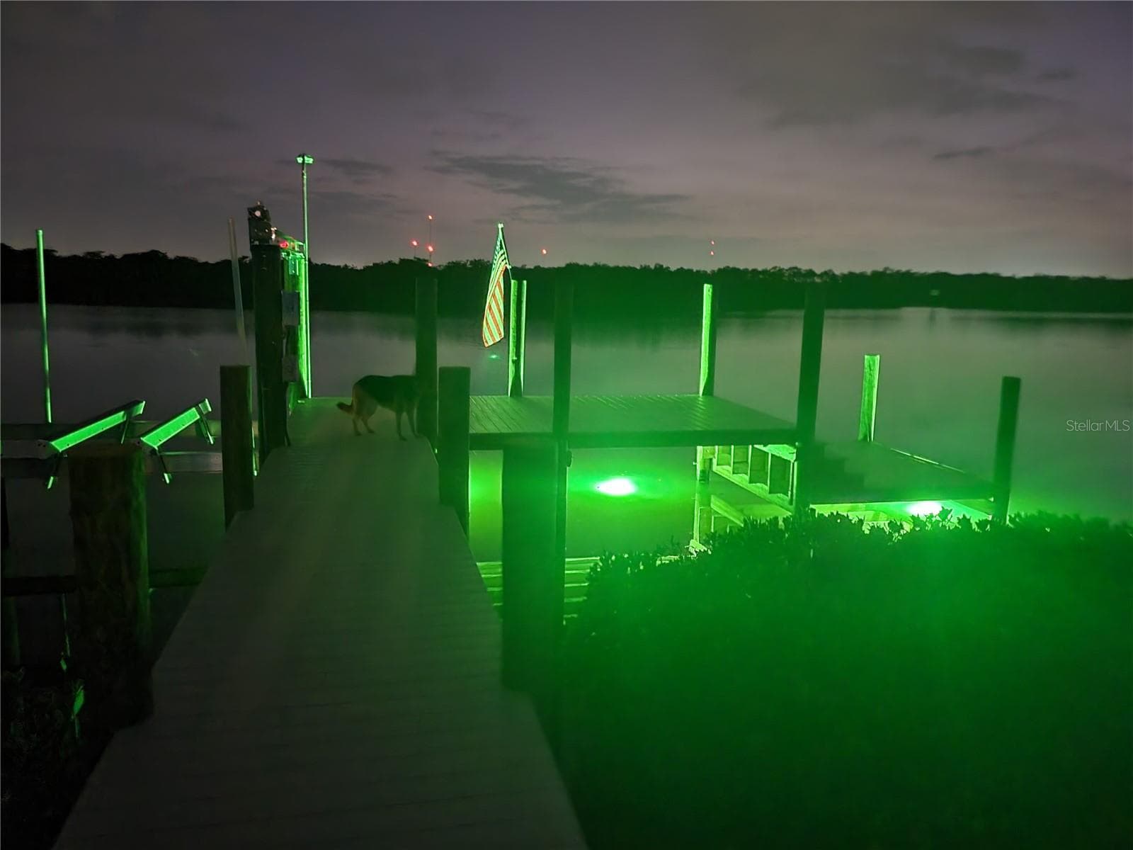 Underwater Lights - BRADEN RIVER LAKES, BRADENTON