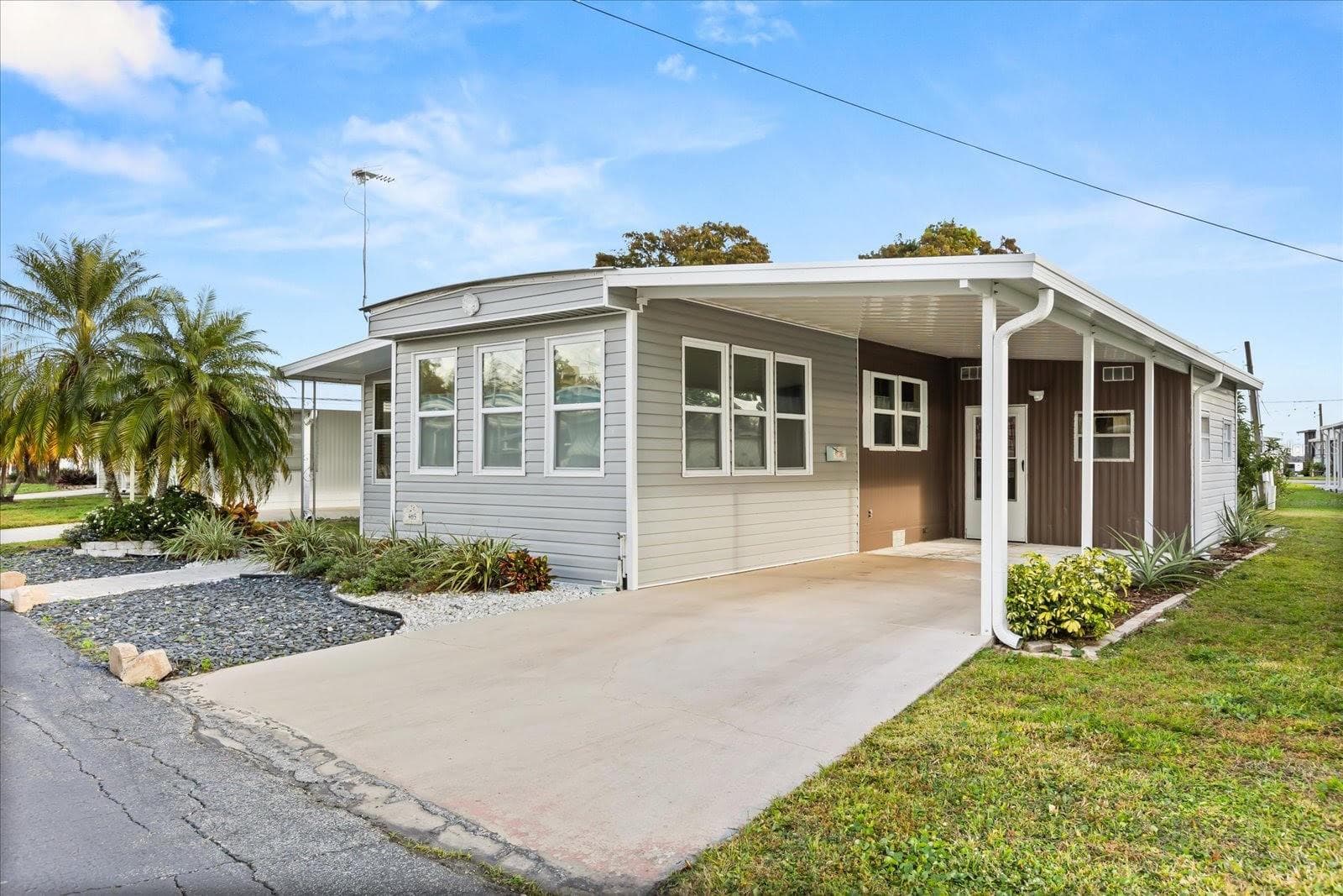 Mobile Home at 465 MARINA LN, TAVARES, photo 3 of 29