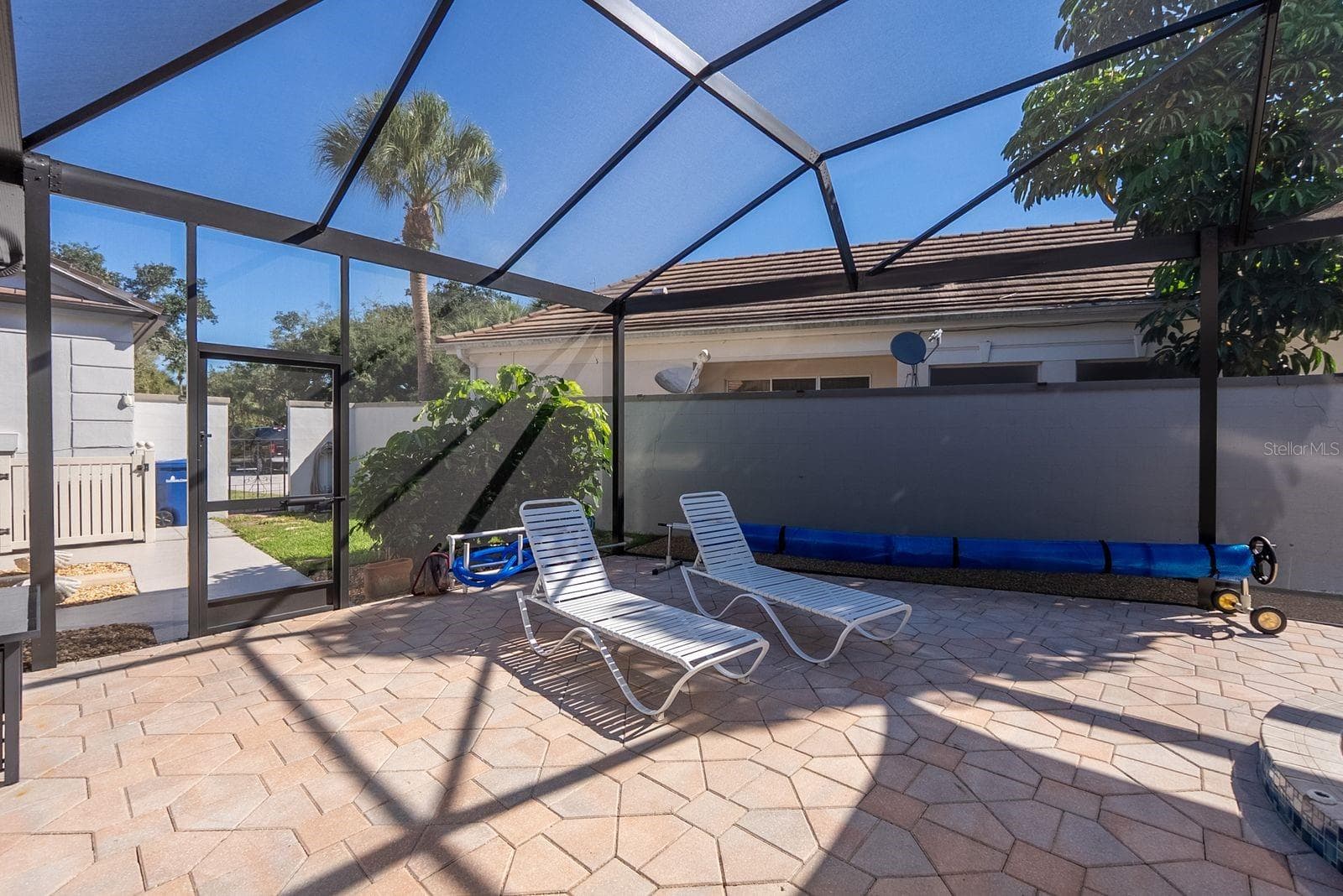 Single Family Residence at 71 CAYMAN ISLES BLVD, ENGLEWOOD, photo 5 of 66