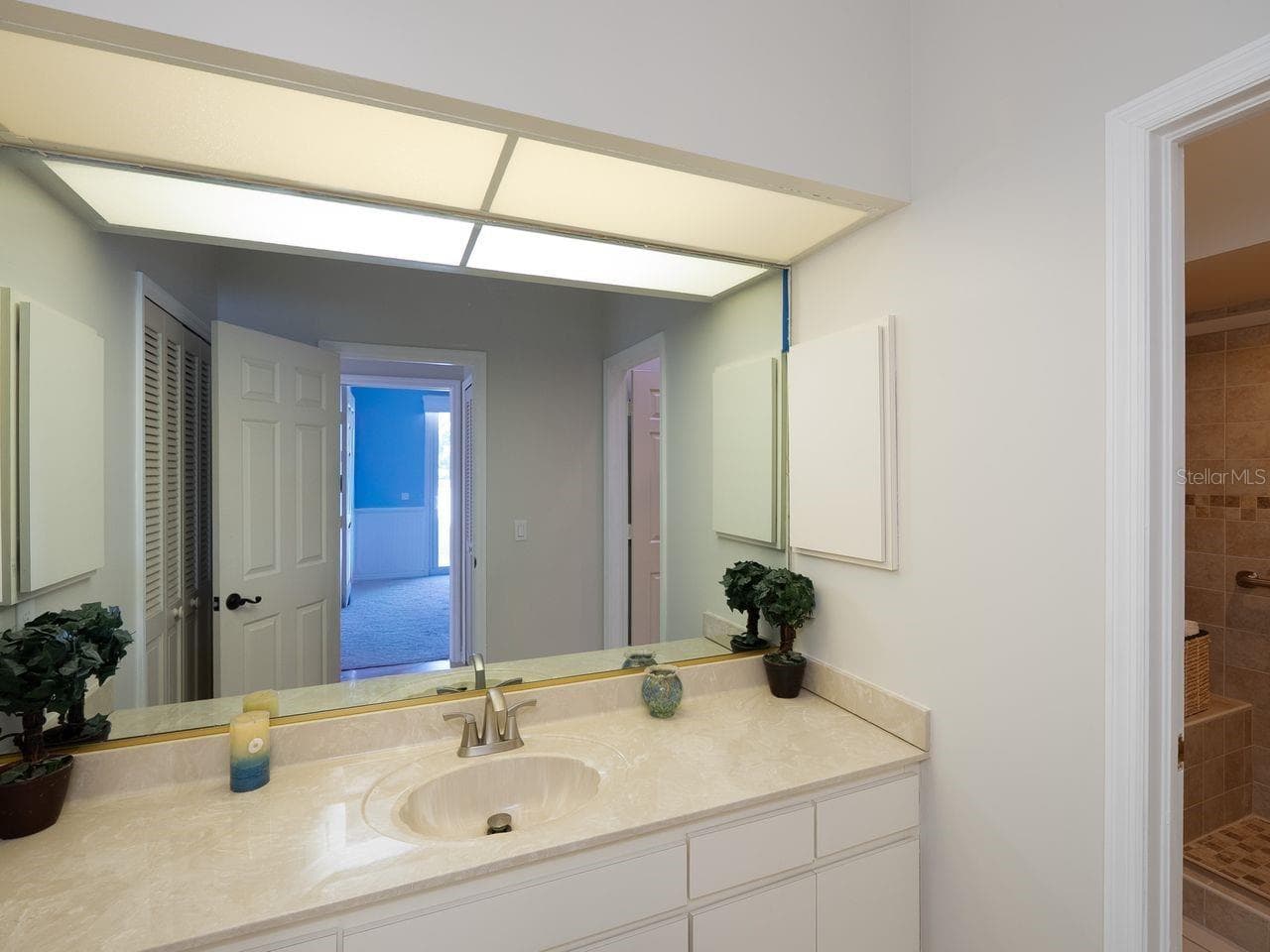 guest bathroom - 71 CAYMAN ISLES BLVD, ENGLEWOOD