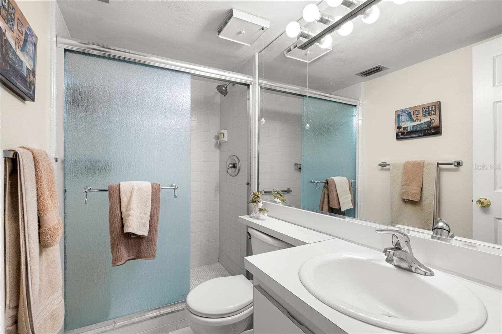Ensuite shower - 1708 PINE RIDGE WAY E #B2, PALM HARBOR