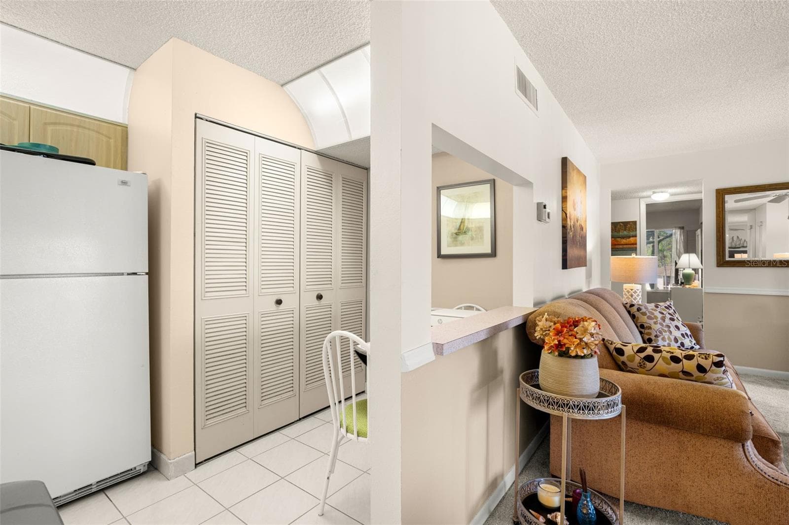 Eat in kitchen - 1708 PINE RIDGE WAY E #B2, PALM HARBOR
