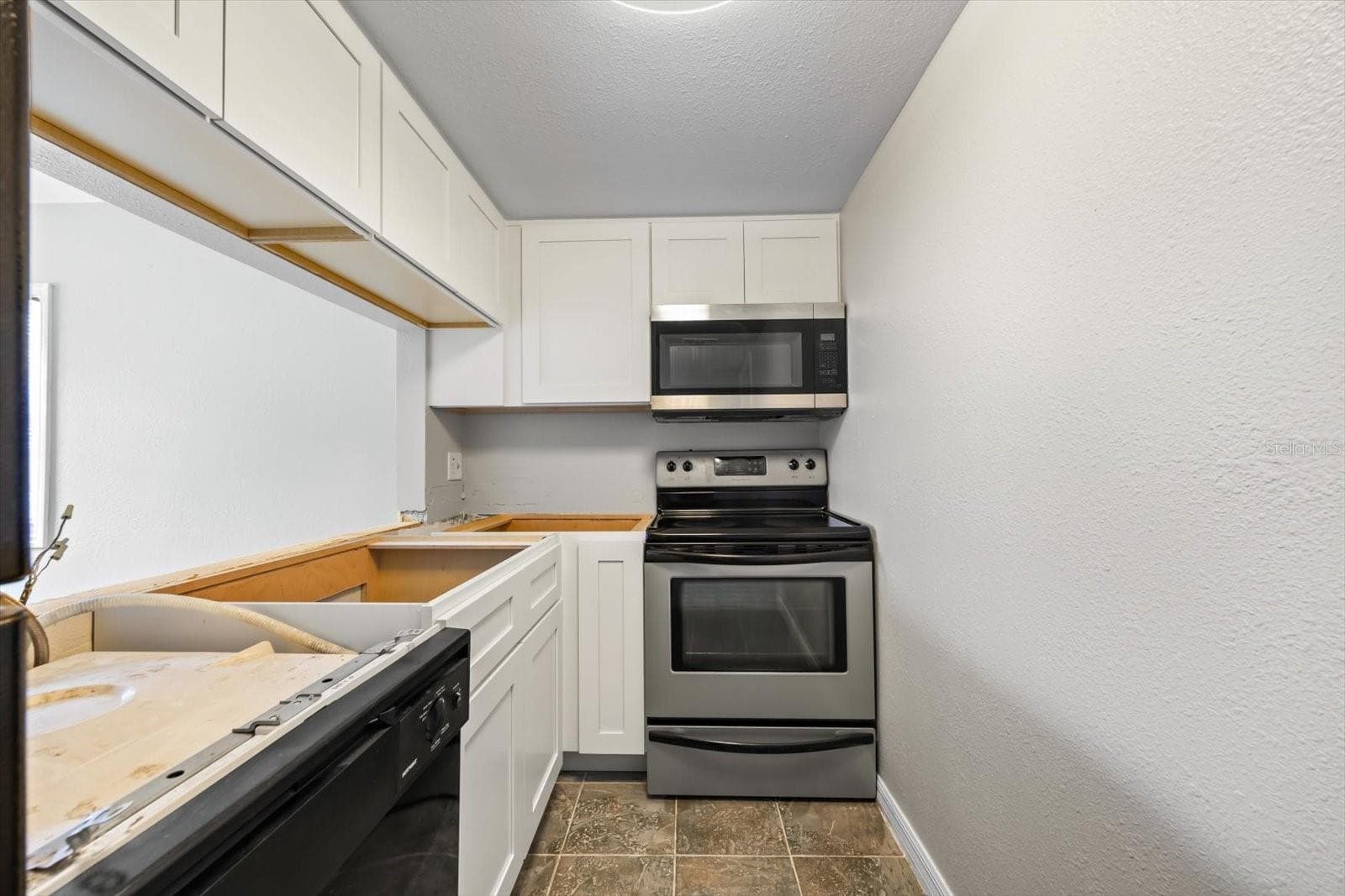 Condominium at 7169 E BANK DR #7169, TAMPA, photo 9 of 22
