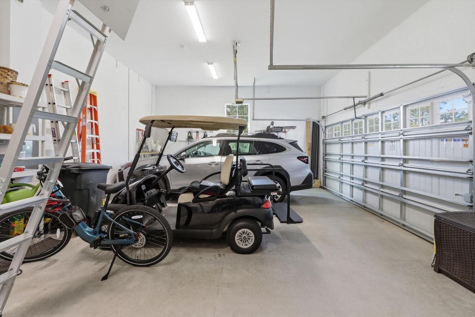 Garage - 4477 MAJESTIC HILLS LOOP, BROOKSVILLE