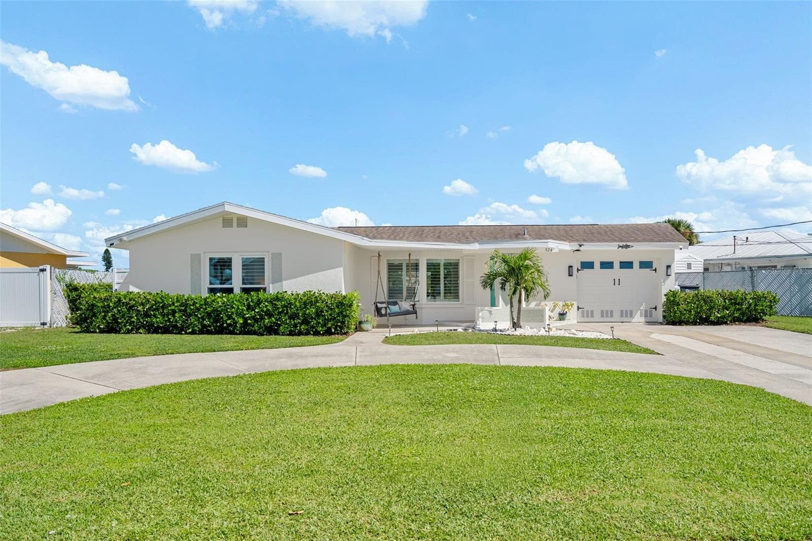 Single Family Residence at 924 ARLINGTON RD, PALMETTO, photo 4 of 98