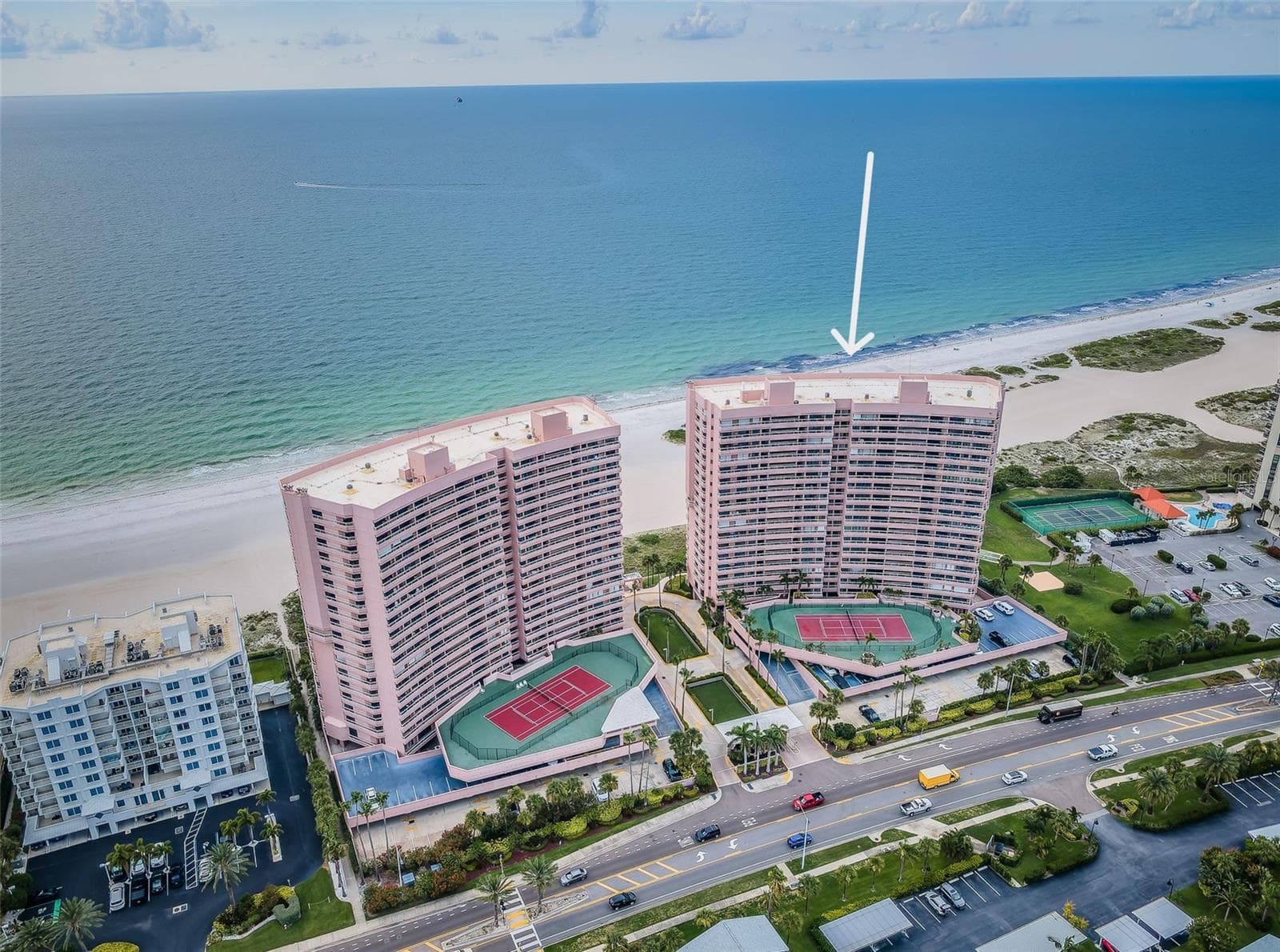 Crescent Beach Club on Sand Key. Built in 1986 with 20 floors and 119 Units - 1310 GULF BLVD #14E, CLEARWATER