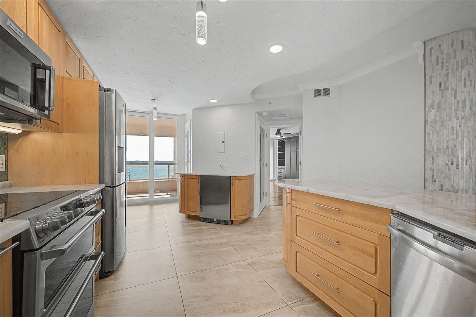 Condominium at 1310 GULF BLVD #14E, CLEARWATER, photo 39 of 103